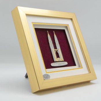 [633] Twin Towers (Gold) (8