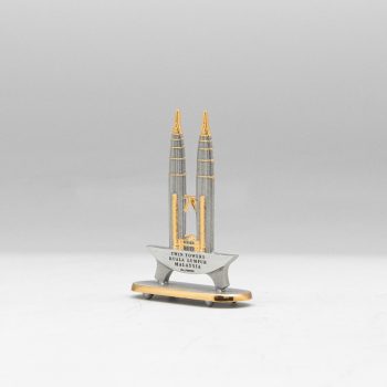 [374G] Twin Towers (Gold) (S)