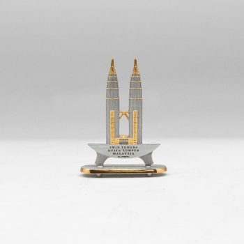 [374G] Twin Towers (Gold) (S)