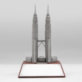 [712] Twin Towers (Wood)