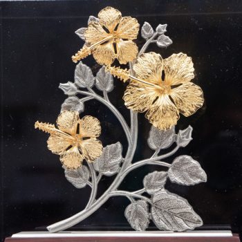 [747G] Bunga Raya (Gold) (L)