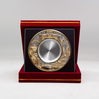852g-4inch-kl-design-gold-plated-plate-6x6-velvet-box