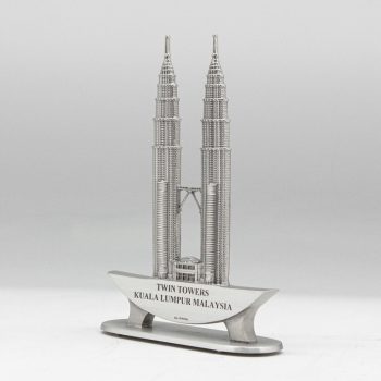 [474] Twin Towers (L)