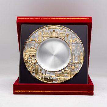872g-6inch-kl-design-gold-plated-plate-8x8-velvet-box