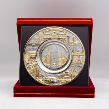 873g-6inch-kl-design-gold-plated-plate-8x8-velvet-box