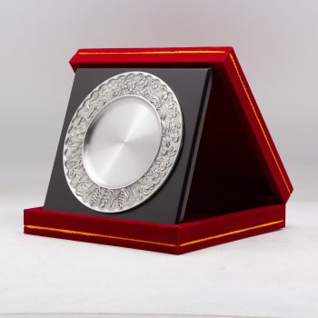 874-6inch-floral-plate-8x8-velvet-box-side
