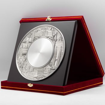878-9inch-kl-design-plate-12x12-velvet-box-side