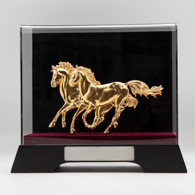 [983G] Horses (Gold) (L)