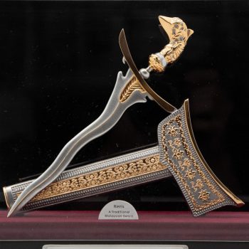 [986G] Keris (Gold) (L)