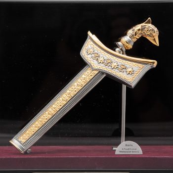 [987G] Keris (Gold) (L)