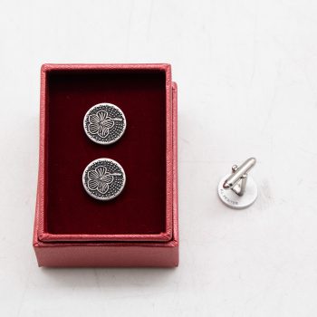 1066-bunga-raya-cufflink-packaging