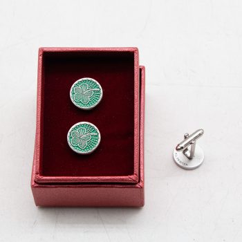 1066h-bunga-raya-green-cufflink-packaging